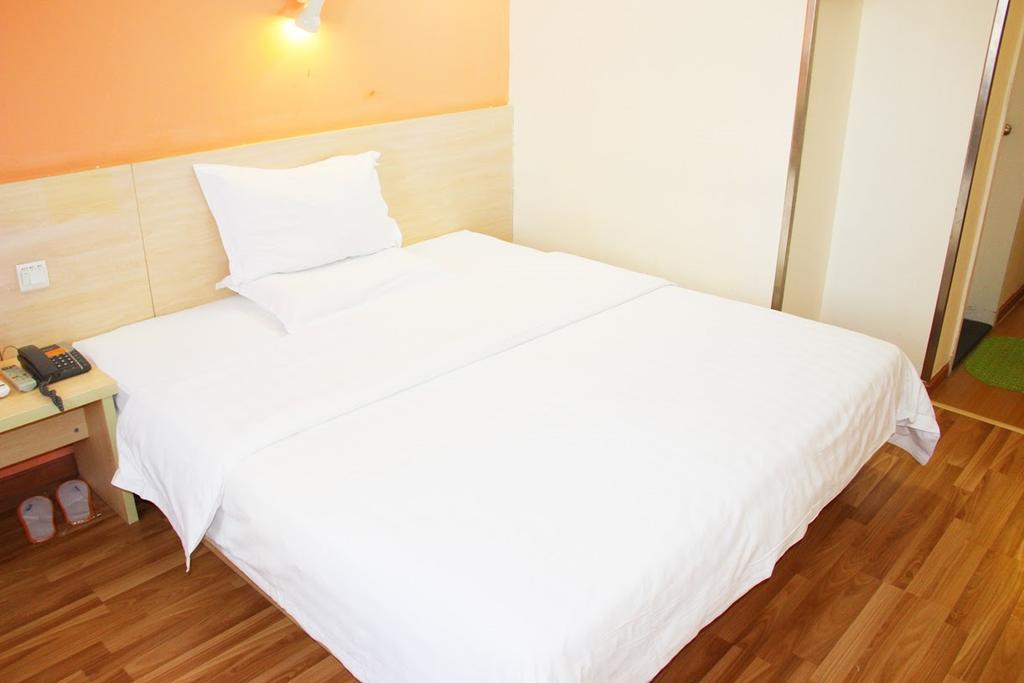 7Days Inn Bazhong Jiangbei Bus Station Centre Экстерьер фото